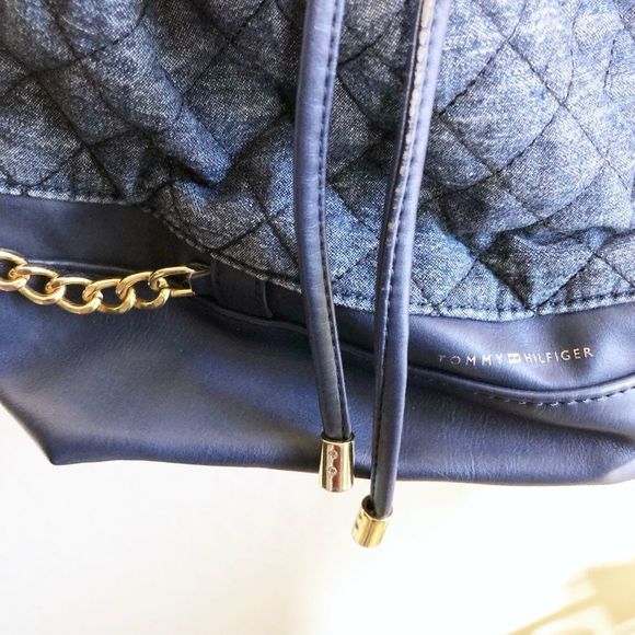 Tommy Hilfiger Blue Quilted Bucket Bag - Picture 4 of 8